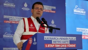 Pendik-Tuzla metro inşaatının tünel kazılarının tamamlanması nedeniyle düzenlenen törene katılan