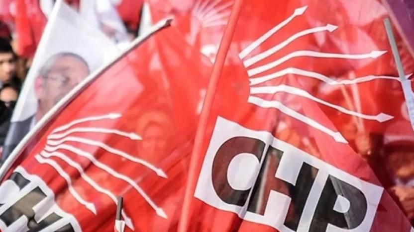 CHP'nin kongre maratonu adeta siyasi sahnede fırtınalar estirmeye devam ediyor.
