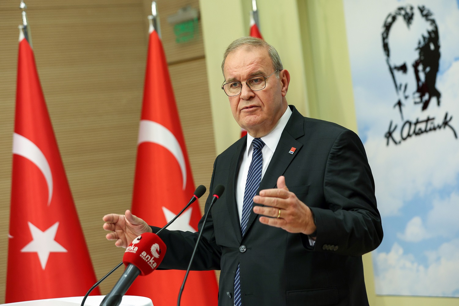 CHP Sözcüsü Faik Öztrak’tan yerel seçimlere yönelik açıklamalar geldi. Partisinin