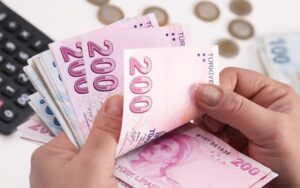 Memur ve memur emeklisini ilgilendiren toplu sözleşmelerde gözler perşembe gününe