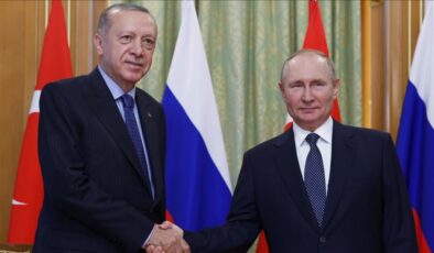 Cumhurbaşkanı Erdoğan, Putin ile görüştü; Putin Türkiye’ye geliyor!