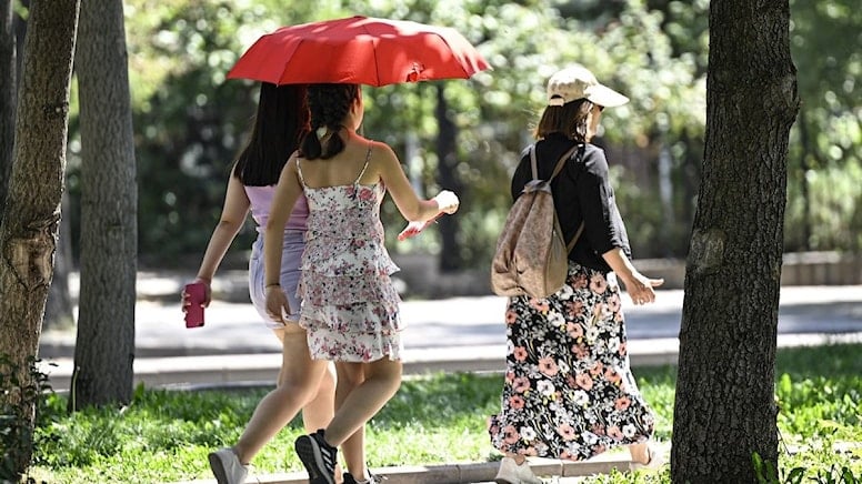 İstanbul, İzmir ve Ankara için sıcaklık uyarısı yapıldı... Sıcaklıklar mevsim