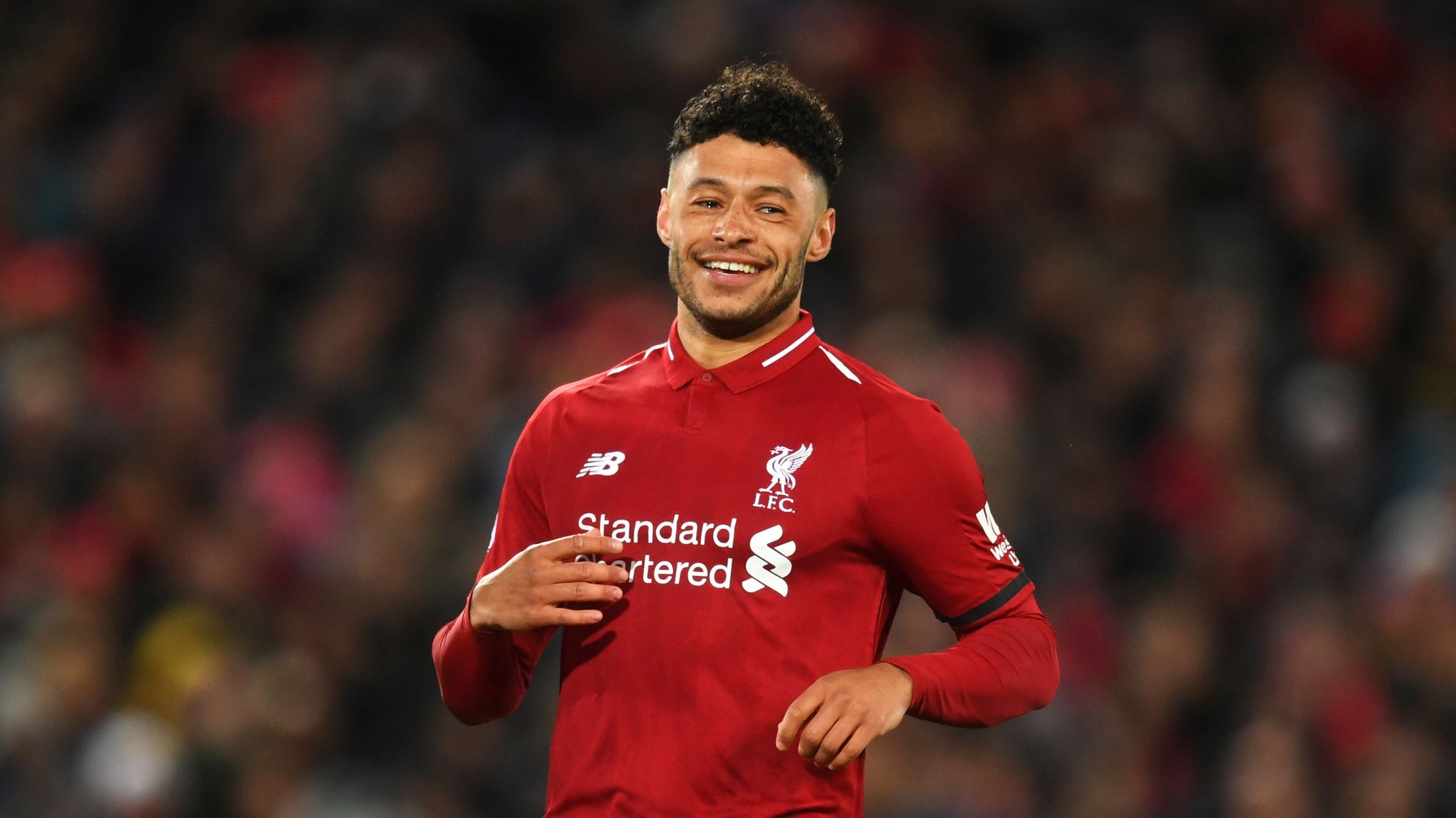 Beşiktaş, transfer hamlelerini sürdürüyor ve İngiliz futbolcu Alex Oxlade-Chamberlain ile