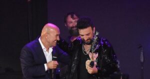 İzmir’in düşman işgalinden kurtuluşunun 100. Yıldönümü etkinlikleri kapsamında Mega Star