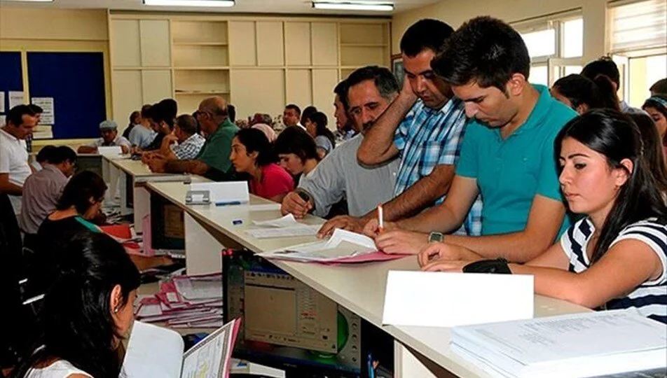 Üniversite girişinde akıl almaz oyun; Türk vatandaşlığına gir çık yapıyorlar! İsmini vermeyen öğretim üyesinin anlattığına göre, anne veya babası üzerinden