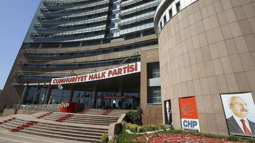 CHP, seçim sonrası tüzük değişikliğinin ardından programın gözden geçirilmesi için