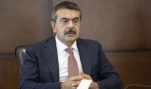 Milli Eğitim Bakanı Tekin’in, okulların yakınlarında bulunan hasarlı binalara ilişkin