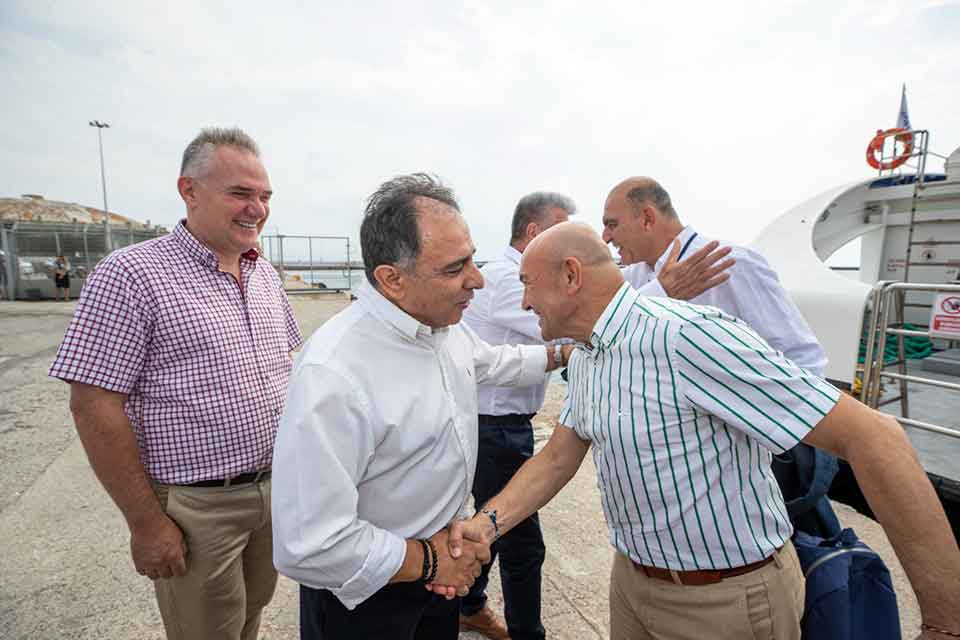 İzmir Büyükşehir Belediyesi’nin düzenlediği İzmir-Midilli seferleri sezonu Başkan Tunç Soyer’in