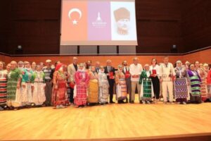 İzmir Büyükşehir Belediyesi başta olmak üzere Çiğli, Güzelbahçe ve Narlıdere