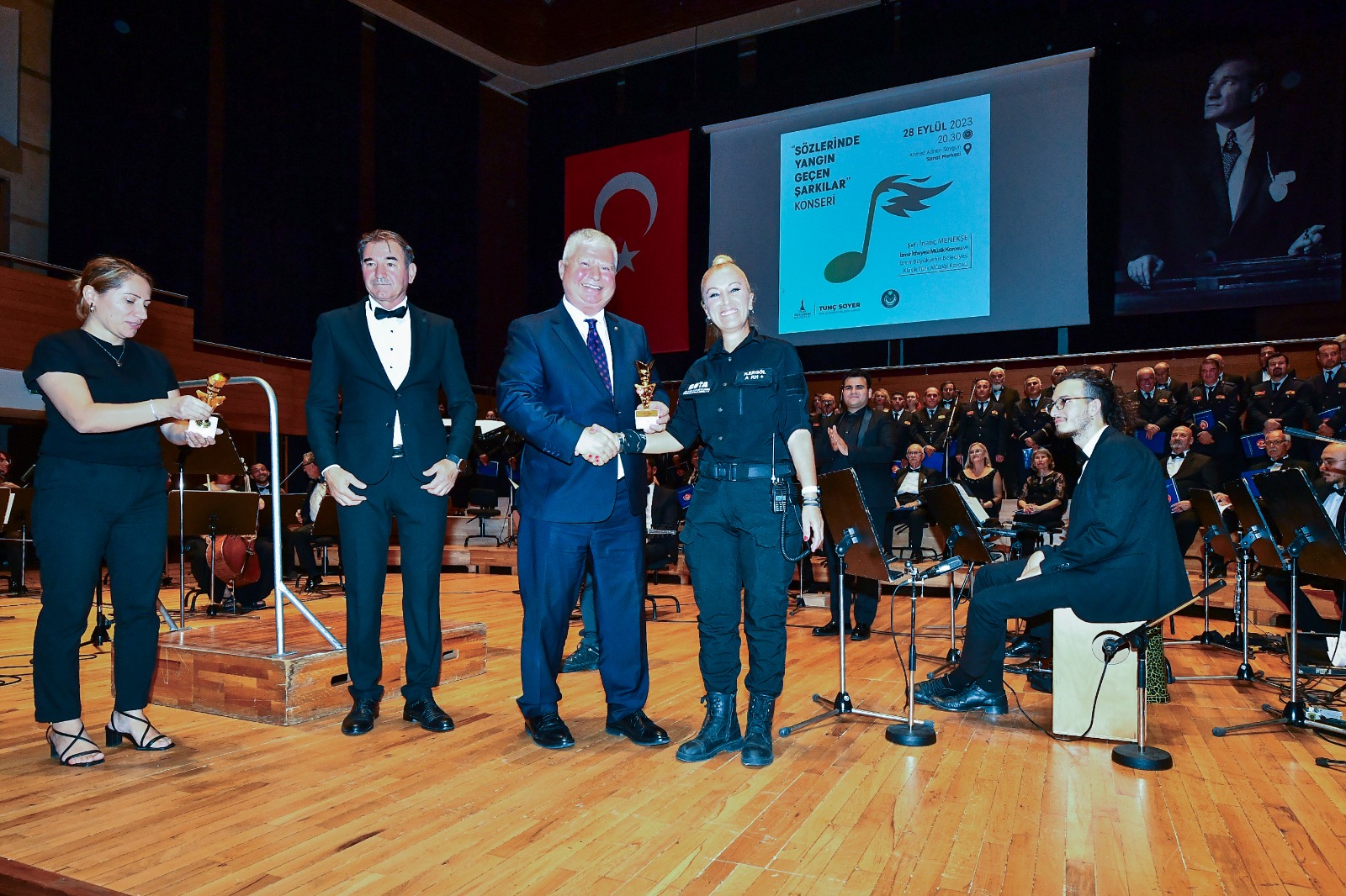 İzmir Büyükşehir Belediyesi İtfaiye Dairesi Başkanlığı bu yıl 100’üncü kez