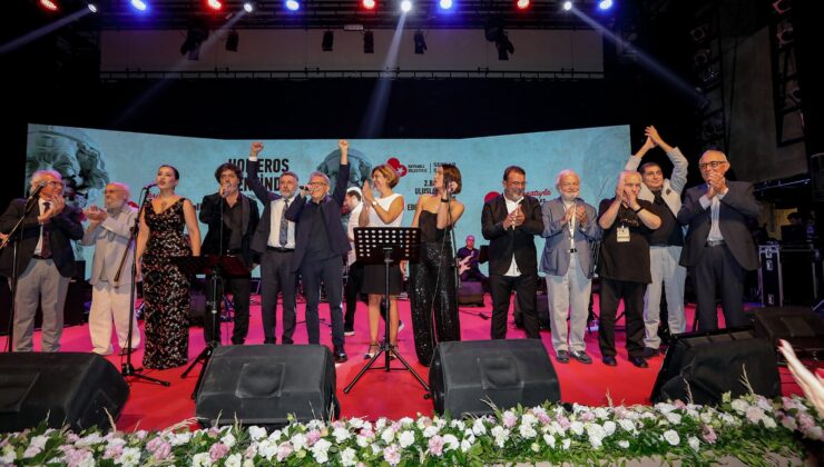 Uluslararası Homeros Festivali’ne muhteşem açılış… Zülfü Livaneli büyüledi