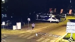 Muğla’nın Menteşe ilçesi Zihni Derin Caddesi üzerinde AK Parti Muğla