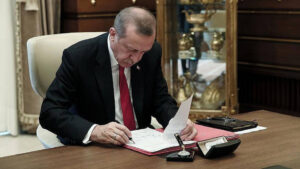 Cumhurbaşkanı Recep Tayyip Erdoğan’ın imzasıyla Resmi Gazete’de yayımlanan atama kararlarına