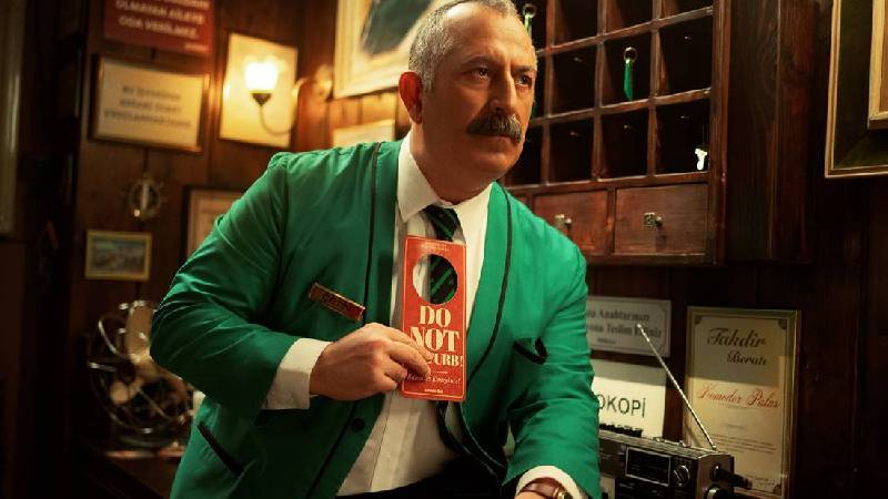 Komedyen ve oyuncu Cem Yılmaz,  “Do Not Disturb” filminin ilk