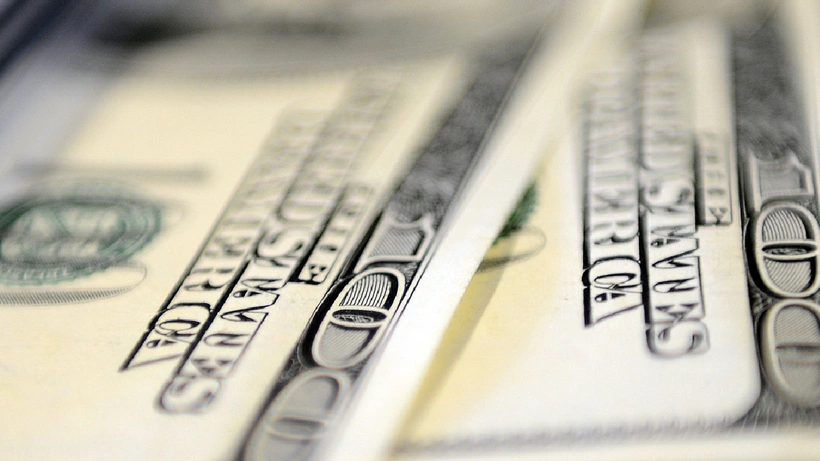 Dolar/TL, çarşamba gününü 27,20 seviyesinde tamamladıktan sonra, an itibarıyla 27,36’dan