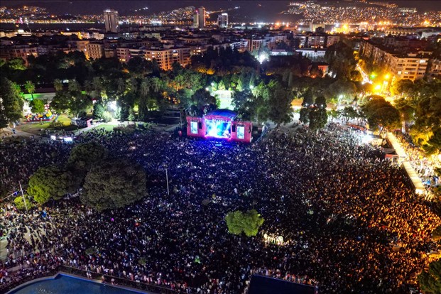 Unutulmaz İzmir Enternasyonal Fuarı’nın ikinci gününde neler yaşandı?