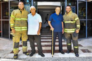İzmir Büyükşehir Belediyesi itfaiye teşkilatında uzun yıllar çalıştıktan sonra emekli