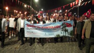 İzmir’in düşman işgalinden kurtuluşunun 101’inci yıldönümü için düzenlenen kutlama programı