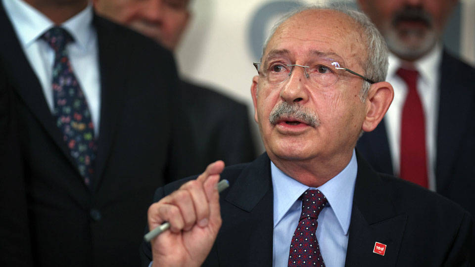 Cumhuriyet Halk Partisi (CHP) Genel Başkanı Kemal Kılıçdaroğlu, İzmir’de yapılan