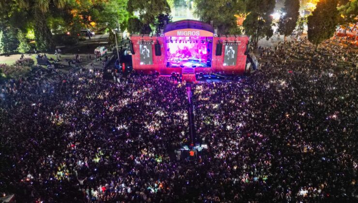 İzmir Enternasyonal Fuarı’nda ziyafet hızla devam ediyor: Konserlere yoğun ilgi