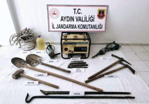 Aydın'ın Kuşadası ilçesinde, birinci derece SİT alanında kaçak tarihi eser