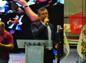 CHP Grup Başkanı ve Genel Başkan Adayı Özgür Özel, partisinin