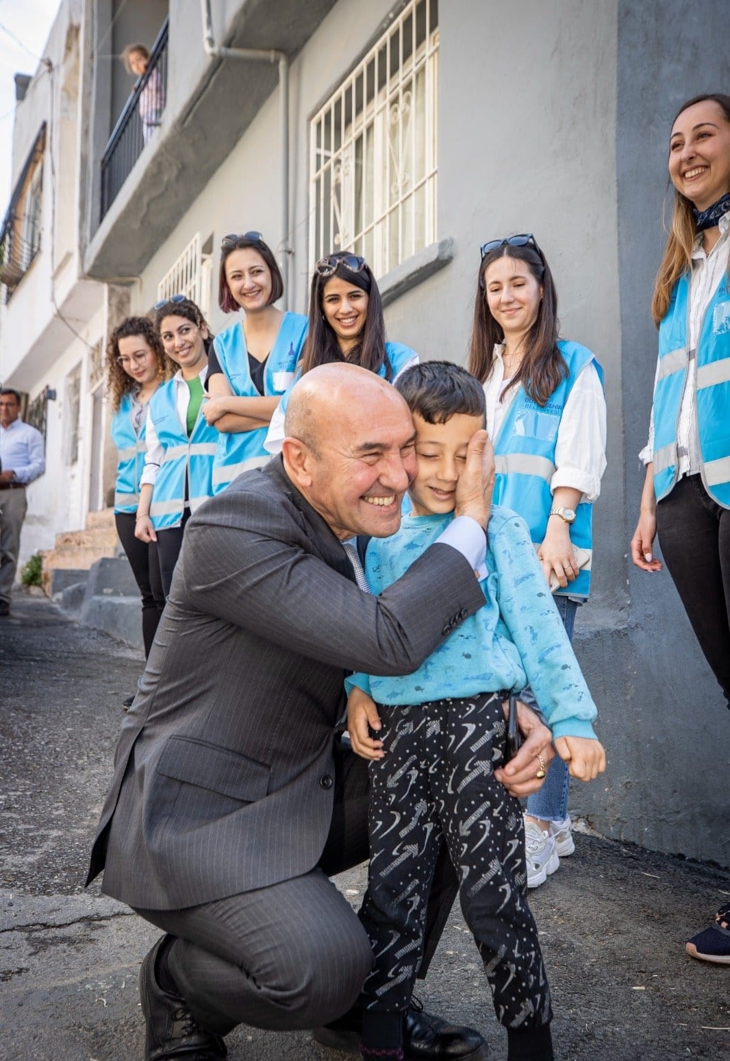 Bu yıl İzmir Şehir Kartı üzerinden ihtiyaç sahibi ailelere ulaştırılacak