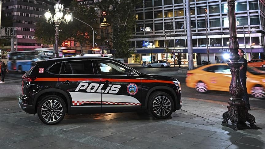 Başkent Ankara’da, polis tarafından yürütülen devriye görevlerine yerli otomobil TOGG