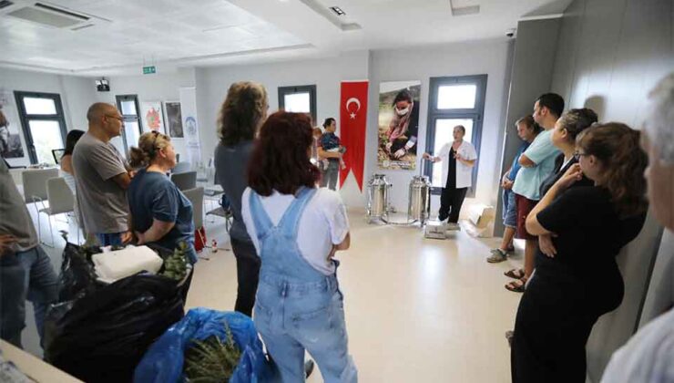 Meslek fabrikası eğitimleri Efes Tarlası Yaşam Köyü’nde devam ediyor