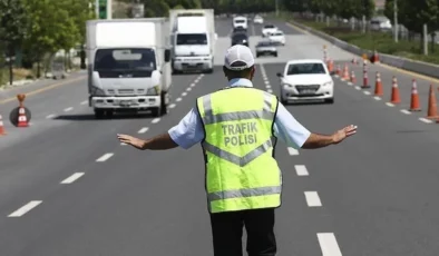 İzmir’de trafiğe 9 Eylül düzenlemesi: Hangi yollar kapatılacak?