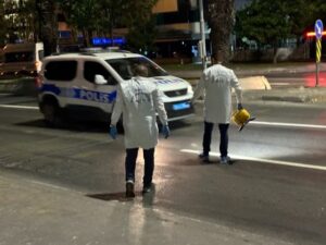 İzmir’in Karabağlar ilçesinde motokurye H.Ç. (22), trafikte tartıştığı kişi ya