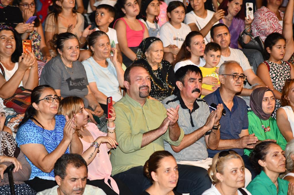 Çiğlili müzikseverler Barış Konserinde bir araya gelerek, hem 30 Ağustos’u
