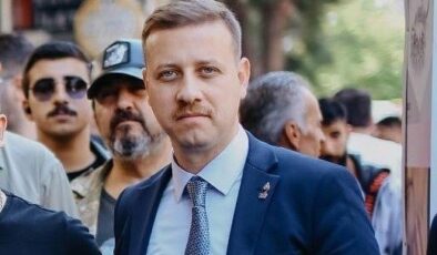 Zafer Partisi İzmir İl Başkanı görevinden de üyelikten de istifa etti