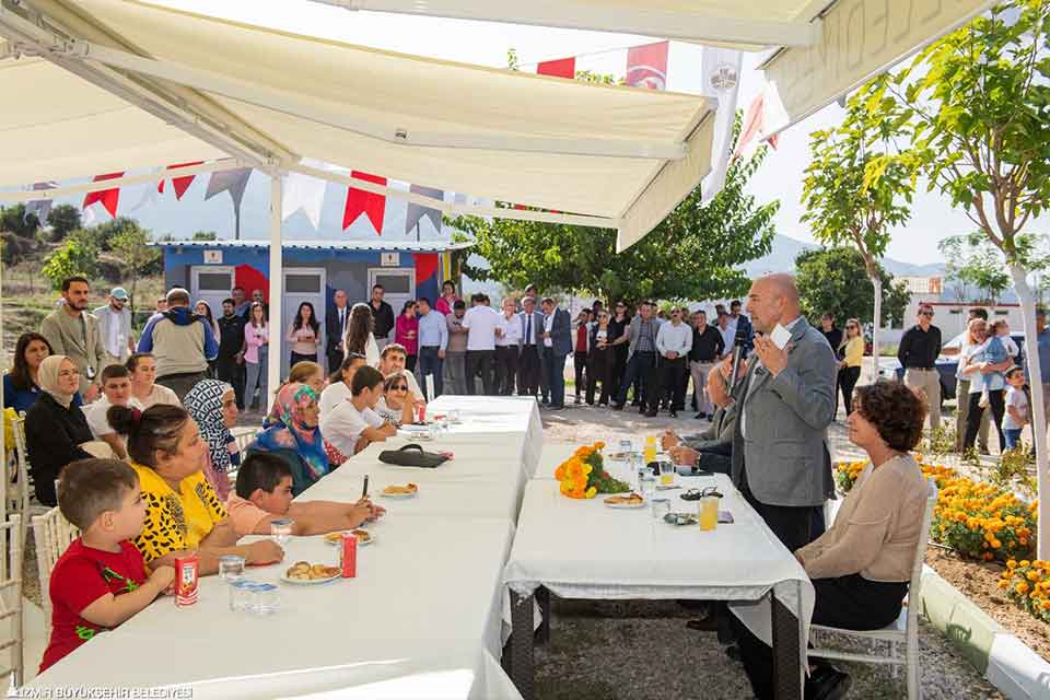 İzmir Büyükşehir Belediye Başkanı Tunç Soyer, Beydağ Belediyesi’nin 3 Aralık