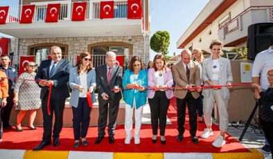 İzmir’de ‘Olgun Gençlik Merkezi’ açıldı