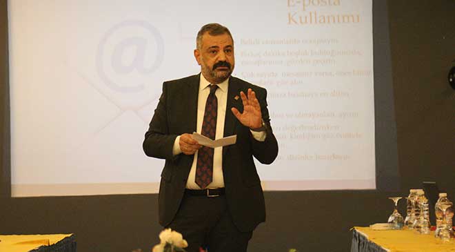 İlçe kongrelerinin ve il kongresinin tamamlanmasının ardından düzenlenen kampın, yerel