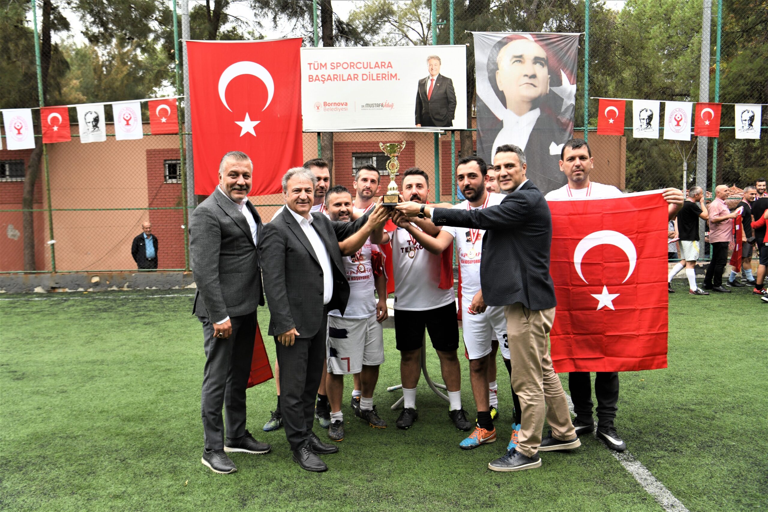 Bornova Belediyesi’nin düzenlediği 100. Yıl Birimler arası Futbol Turnuvası ve