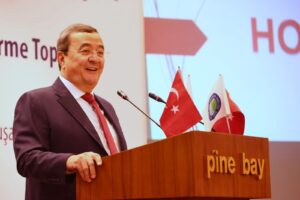 Türkiye Belediyeler Birliği ve Kıyı Ege Belediyeler Birliği’nin Kuşadası’nda düzenlediği