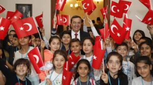 Konak Belediyesi, Cumhuriyet’in 100. kuruluş yıldönümünü kentin dört bir yanında