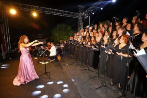 Konak Belediyesi Popüler Müzik Korosu’nun Cumhuriyetimizin 100. Yılı Özel Konseri,