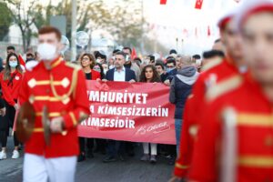 Cumhuriyet’in kuruluşunun 100. yıl dönümünü hafta boyunca farklı etkinliklerle kutlayan