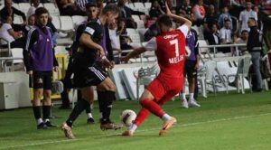 1’nci Lig’in 8’inci haftasında Ümraniyespor, deplasmanda karşılaştığı Altay’ı 3-0 mağlup