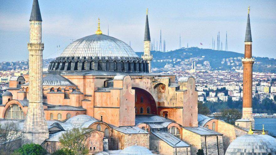 Ayasofya artık turistler için ücretli oluyor UNESCO tavsiyesi ile birlikte, 15 Ocak 2024 tarihinden itibaren Ayasofya-i