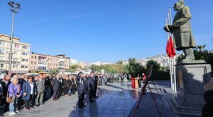 Bayraklı’nın muhtarları 19 Ekim Muhtarlar Günü dolayısıyla bir araya geldi.