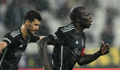 Beşiktaş 3 puanı kaptı! Aboubakar tarihe geçti…
