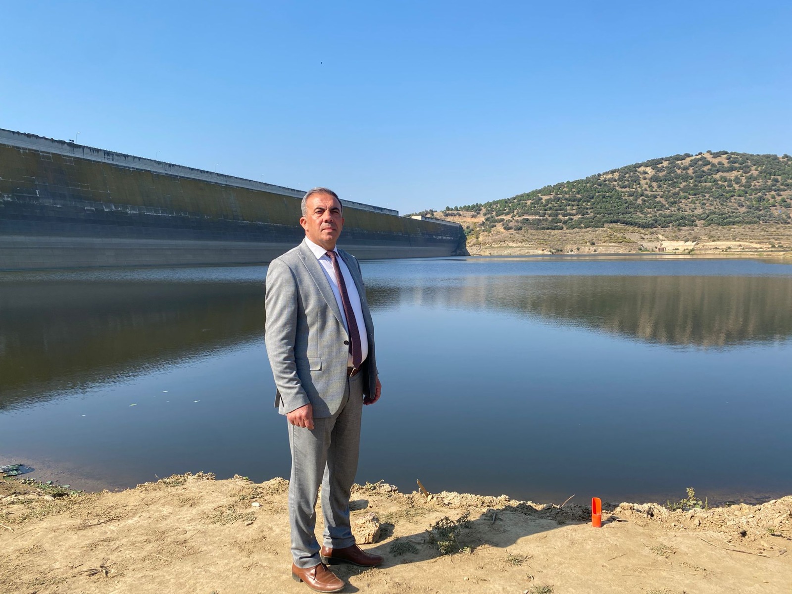 İzmir’in merkeze en uzak ilçesi olan Beydağ’da ‘Baraj tamamen kurudu’