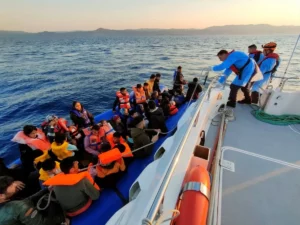 Bakan Yerlikaya anlaşmayla ilgili olarak şunları söyledi: “Yunanistan’ın Göç ve