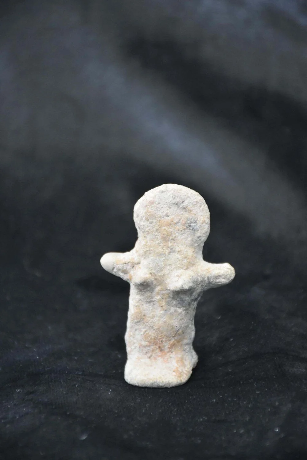 Bornova ilçesindeki Yassıtepe Höyüğü’ndeki kazı çalışmaları devam ediyor ve bu