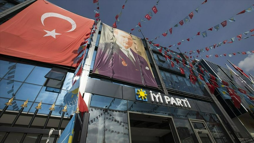 İYİ Parti‘de istifa depremi yaşanıyor. 2024 Yerel Seçimleri’ne ilişkin İYİ