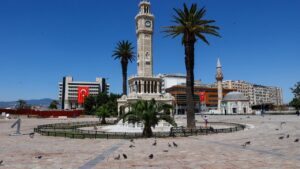 DEMOKRAT GÜNDEM- İzmir’de bu hafta hava az bulutlu… Gündüz 28
